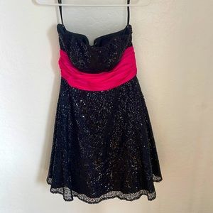 Betsey Johnson sequin pink bow in back dress